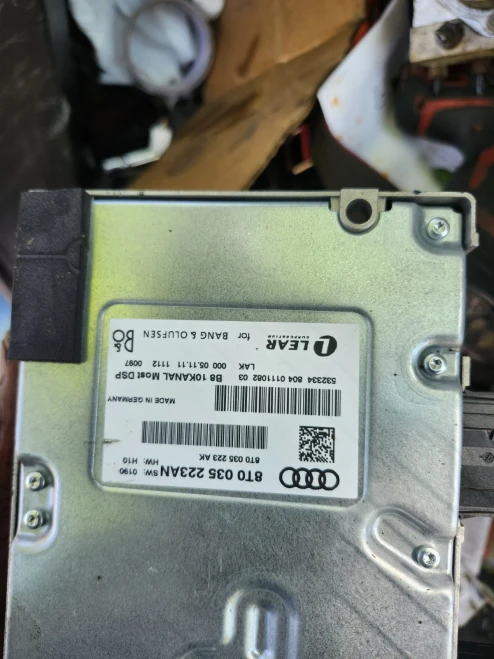 2009-2012 Audi A4 8T0035223AN Used OEM Audio Amplifier