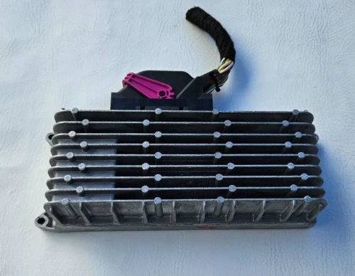 2009-2015 Audi A4 8T0035223AH Used OEM Audio Amplifier
