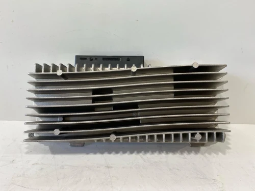 2010-2016 Audi A4 8R0035223G Used OEM Audio Amplifier