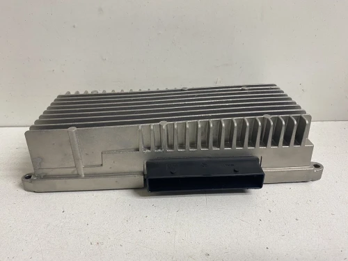 2011-2012 Audi A4 8R0035223G Used OEM Audio Amplifier