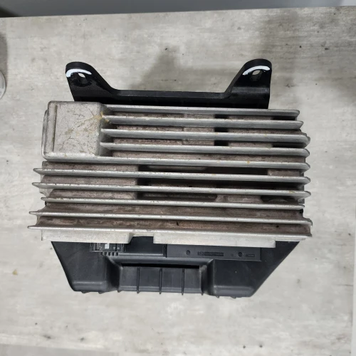 2013 Audi A4 8T1035223A Used OEM Audio Amplifier