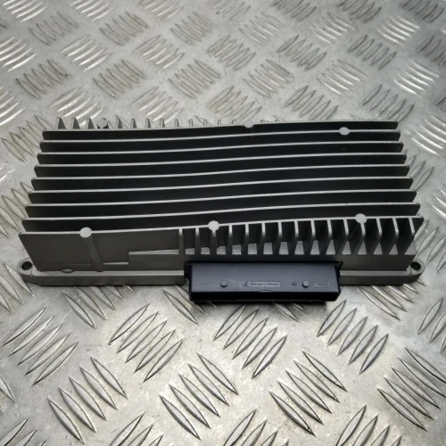 2013 Audi A4 8R0035223H Used OEM Audio Amplifier