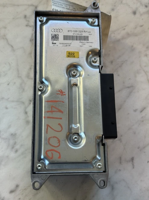 2008-2012 Audi A5 8T0035223AH Used OEM Audio Amplifier
