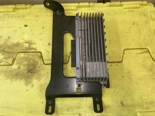 2009-2012 Audi A5 8T0035223A Used OEM Audio Amplifier