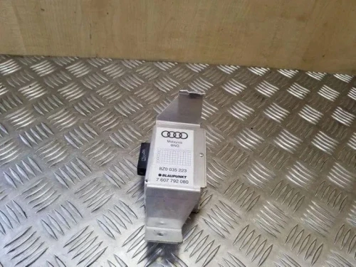 2001 Audi 8Z00352231 Used OEM Audio Amplifier