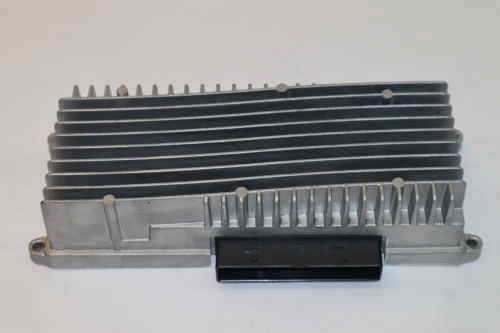 2010 Audi Q5 8R0035223F Used OEM Audio Amplifier