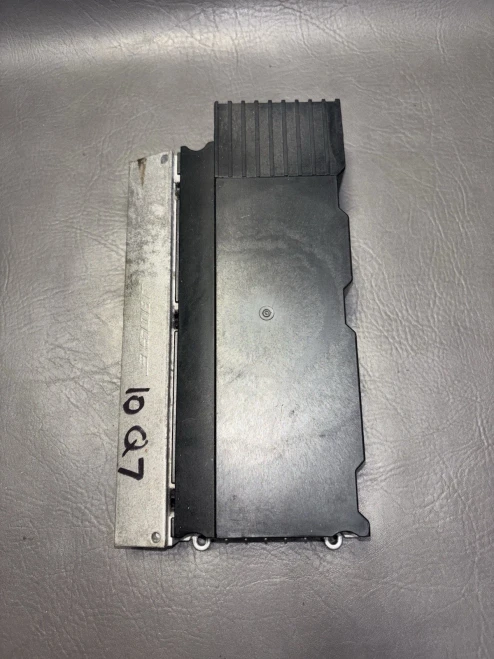 2010-2015 Audi Q7 303953001 Used OEM Audio Amplifier