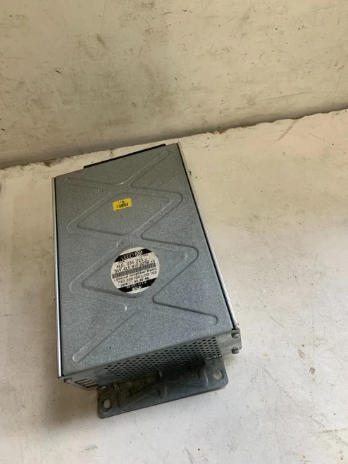 2012 Audi Q7 4L0910223B Used OEM Audio Amplifier