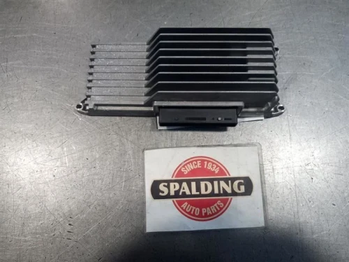 2013-2016 Audi RS5 8R1035223A Used OEM Audio Amplifier