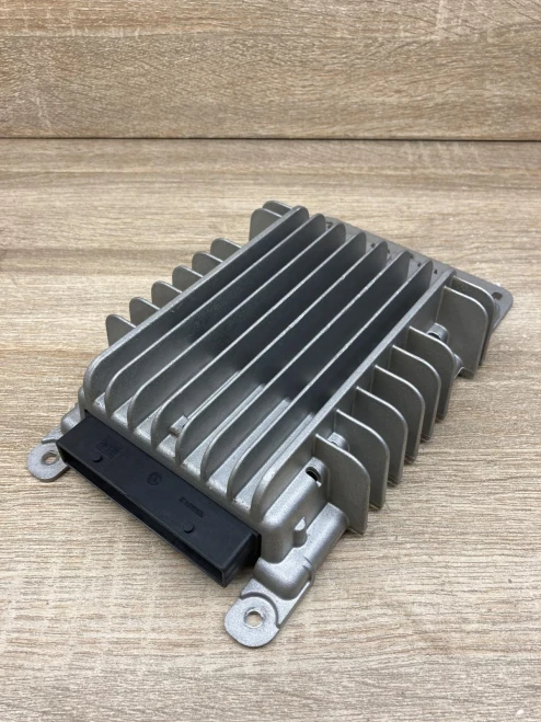 Audi S3 8P4035223D Used OEM Audio Amplifier