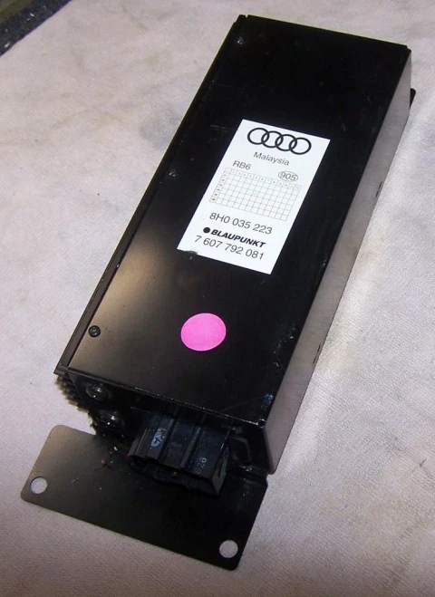2003-2006 Audi S4 8H0035223 Used OEM Audio Amplifier