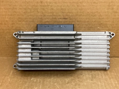 2009-2016 Audi S5 8R1035223A Used OEM Audio Amplifier