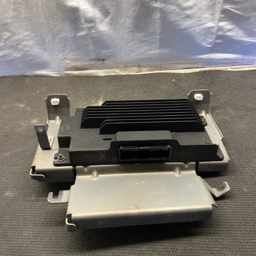 BMW 770 HV5A83C4701 Used OEM Audio Amplifier
