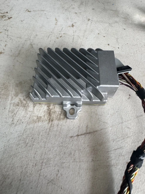 BMW M3 6820696 Used OEM Audio Amplifier