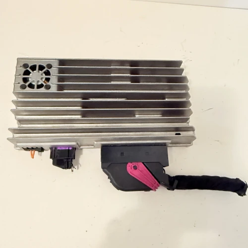 2014 Volkswagen Touareg 7P6035466 Used OEM Audio Amplifier