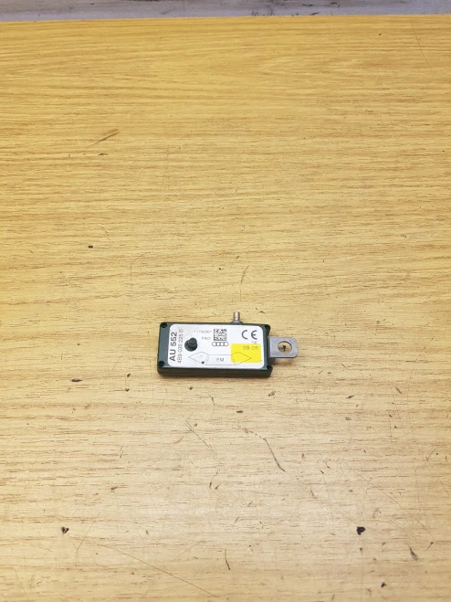 1999-2005 Audi A6 C5 Used OEM Audio Amplifier