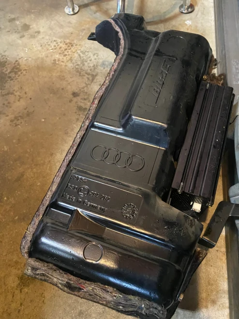 2001-2005 Audi A6 Bose Used OEM Audio Amplifier