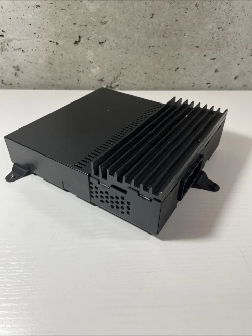 2001-2005 BMW 323I E46 Used OEM Audio Amplifier