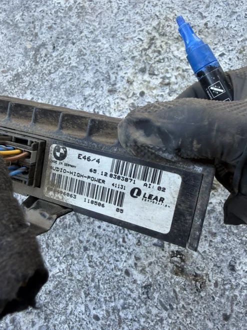 2002-2005 BMW 323I E46 Used OEM Audio Amplifier