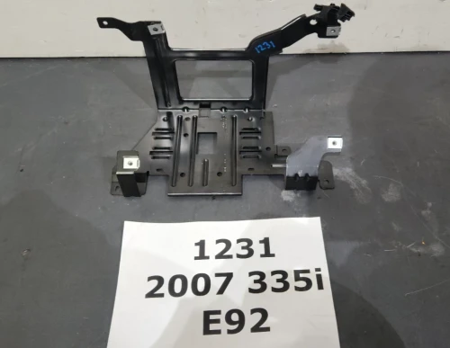 2007-2013 BMW 335 E90/E92/E93 Used OEM Audio Amplifier