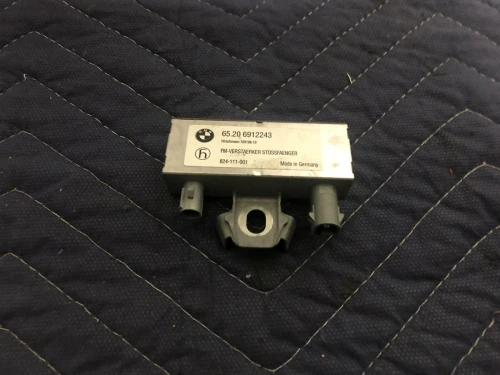 2003-2008 BMW Z4 E85 Used OEM Audio Amplifier
