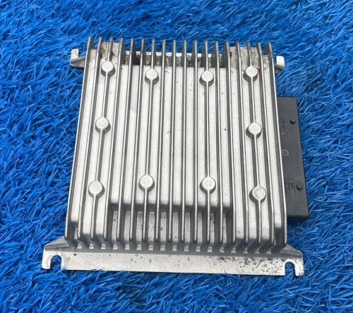2011-2015 Volkswagen Passat Blaupunkt Used OEM Audio Amplifier