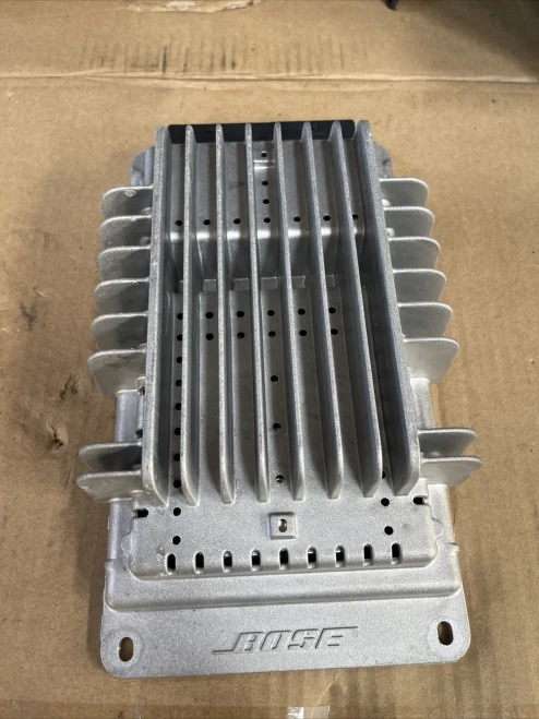 Audi A4 8H0035223C Bose Used OEM Audio Amplifier