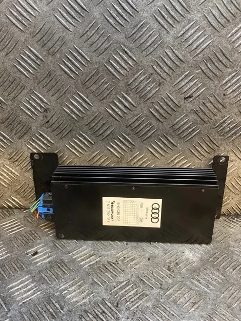 2004 Audi A4 8H0035223 Convertible Used OEM Audio Amplifier