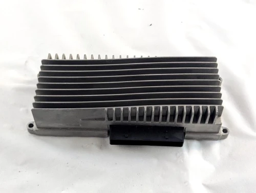 2008 Audi A4 8R0035223F B8 Used OEM Audio Amplifier
