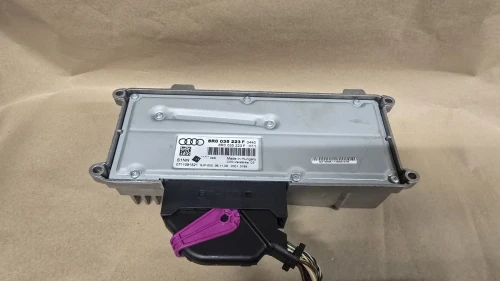 2008-2011 Audi A4 8R0035223F B8 Used OEM Audio Amplifier