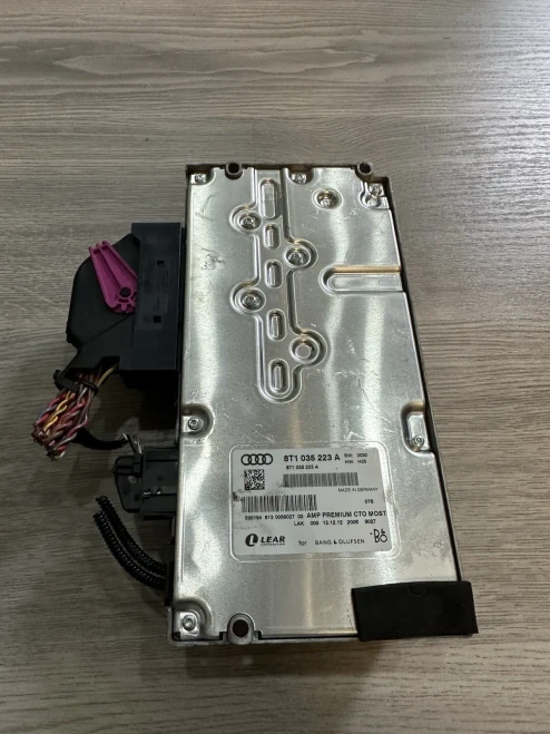 2013-2016 Audi A4 8T1035223A Lear Used OEM Audio Amplifier