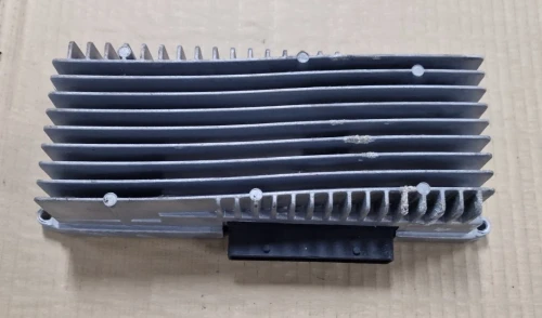 Audi Q5 8R0035223F B8 Used OEM Audio Amplifier