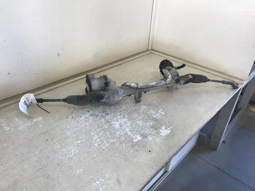 2015 Ford Focus 2.0L w/o turbo Power Steering Gear Rack And Pinion OEM used OEM rack and pinion