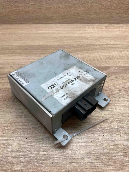 Audi S4 8E9035223 B7 Used OEM Audio Amplifier