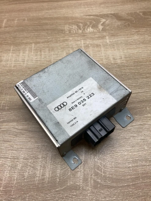 Audi S4 8E9035223 B6 Used OEM Audio Amplifier