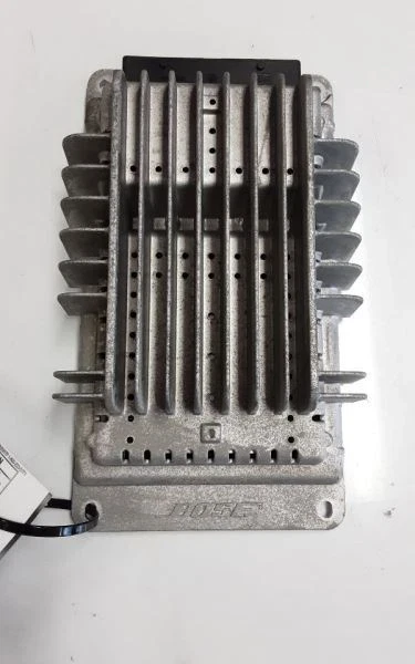 2004 Audi S4 8E5035223C Bose Used OEM Audio Amplifier