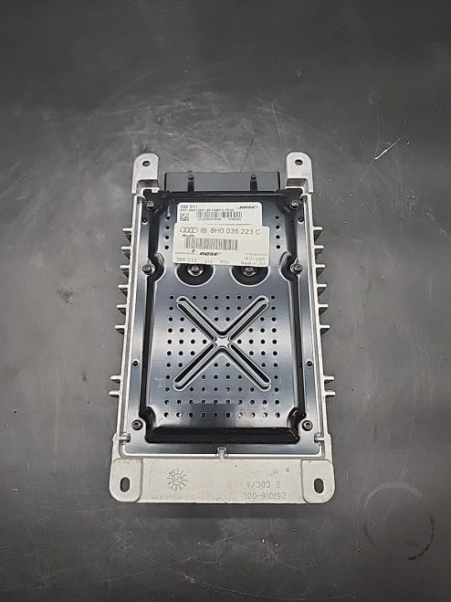 2004-2005 Audi S4 8H0035223C Bose Used OEM Audio Amplifier