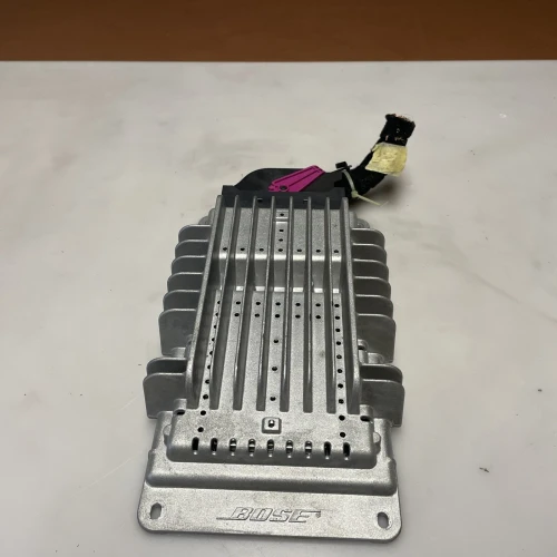 2000-2006 Audi TT 8N8035223A Bose Used OEM Audio Amplifier
