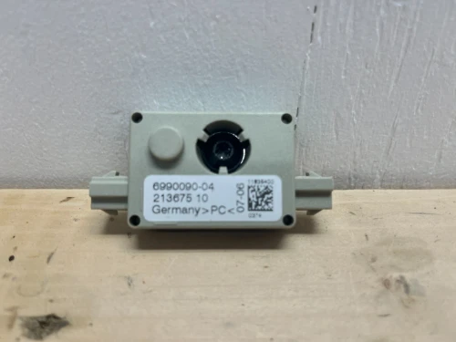 2004-2010 BMW X3 6990090 E83 Used OEM Audio Amplifier