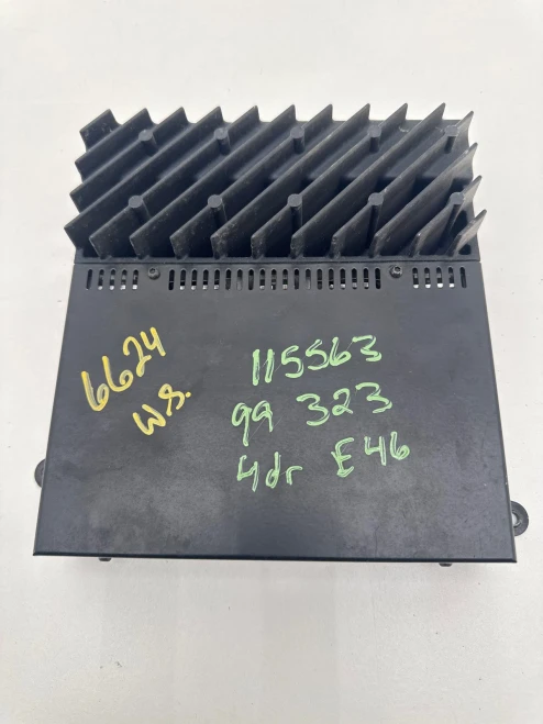 BMW 323 651208368230 8368230 Lear Used OEM Audio Amplifier