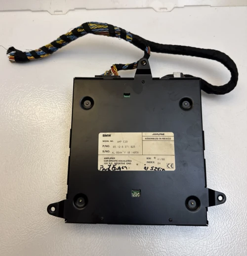 BMW 525 65128371025 8371025 E39 Used OEM Audio Amplifier