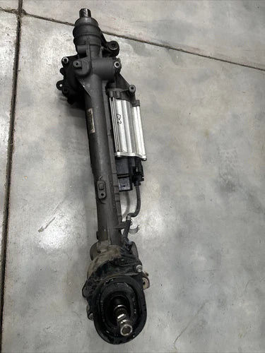 2012-2015 VW VOLKSWAGEN PASSAT POWER STEERING GEAR RACK AND PINION OEM 02 used OEM rack and pinion