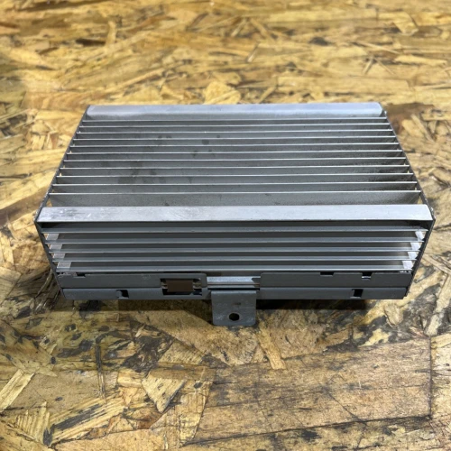 2011-2016 BMW 550I 65129312592 9312592 F10 Used OEM Audio Amplifier