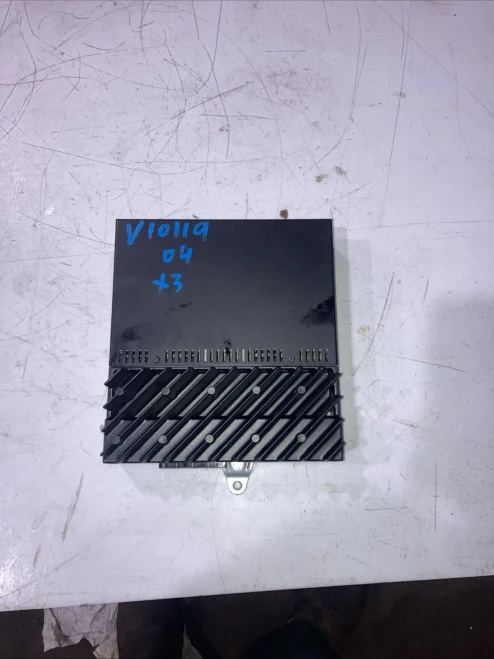 2004-2010 BMW X3 65126990098 6990098 E83 Used OEM Audio Amplifier