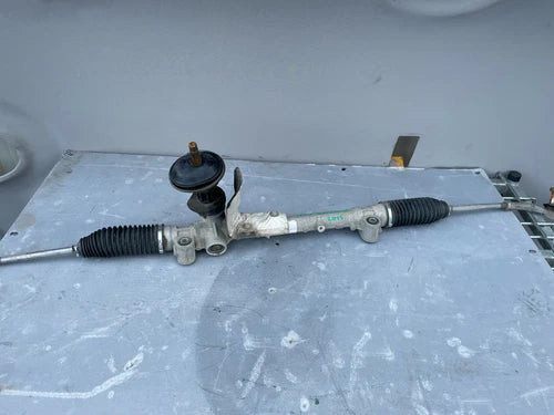 2015-2018 JEEP RENEGADE 1.4L 4X4 4WD POWER GEAR STEERING RACK WITH PINION OEM used OEM rack and pinion