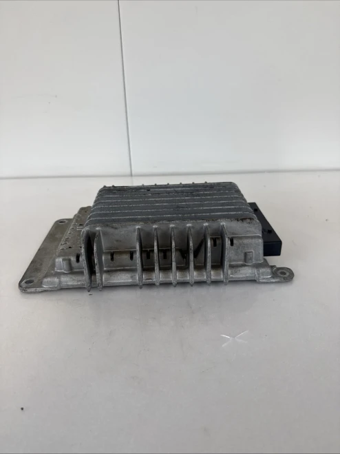 Audi A4 8E5035223C Bose B7 Used OEM Audio Amplifier