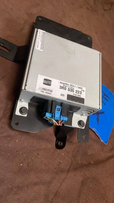 2008-2014 Audi A4 3R0035223 Becker B8 Used OEM Audio Amplifier