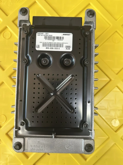 2005-2008 Audi S4 8E5035223E Bose B6/B7 Used OEM Audio Amplifier