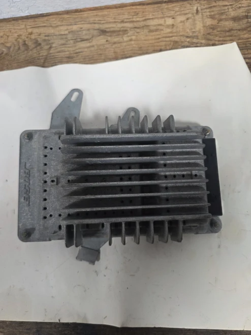 Audi TT 8N8035223A Bose Coupe Used OEM Audio Amplifier