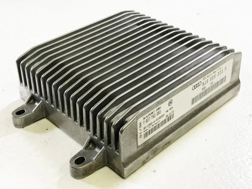 2011-2015 Audi TT 8J0035223F Blaupunkt 5 Channel Used OEM Audio Amplifier